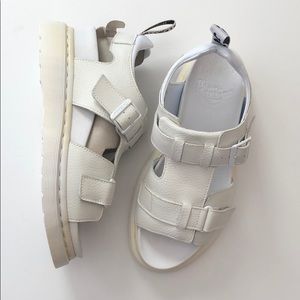 NWB✨Dr Martens Kamilah White Sandals